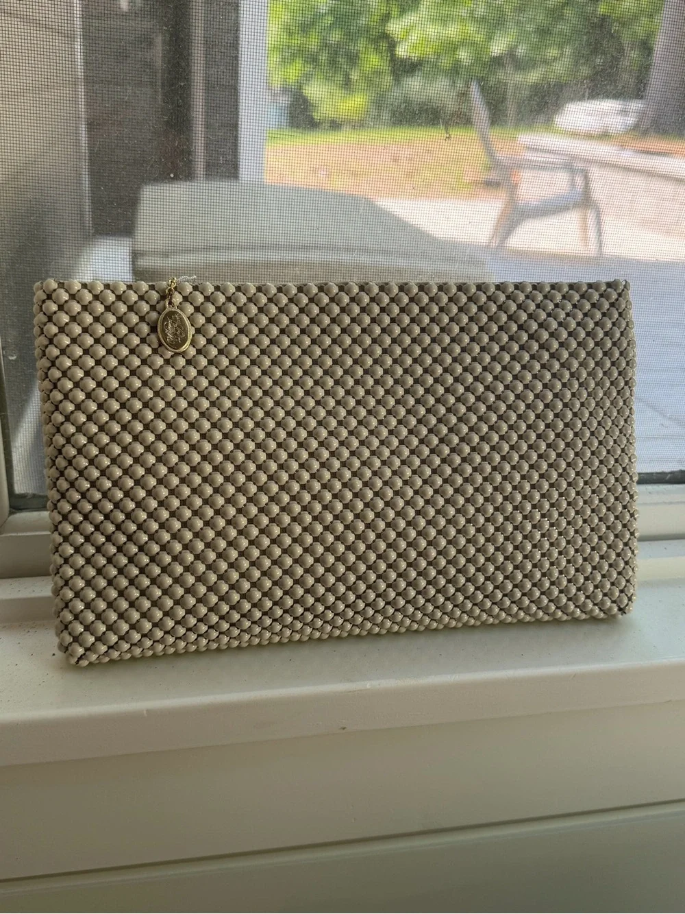 Vintage Whiting and Davis White / Cream and Gray Metal Mesh Clutch Handbag